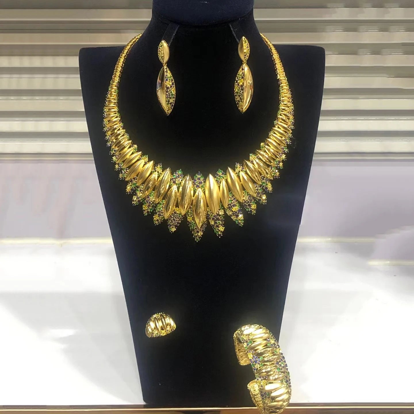 Zhuerrui Cubic Zirconia Gold Jewelry Set Necklace Bracelet Earrings Ring Four-Piece Jewelry Set American Diamond Women's Wedding