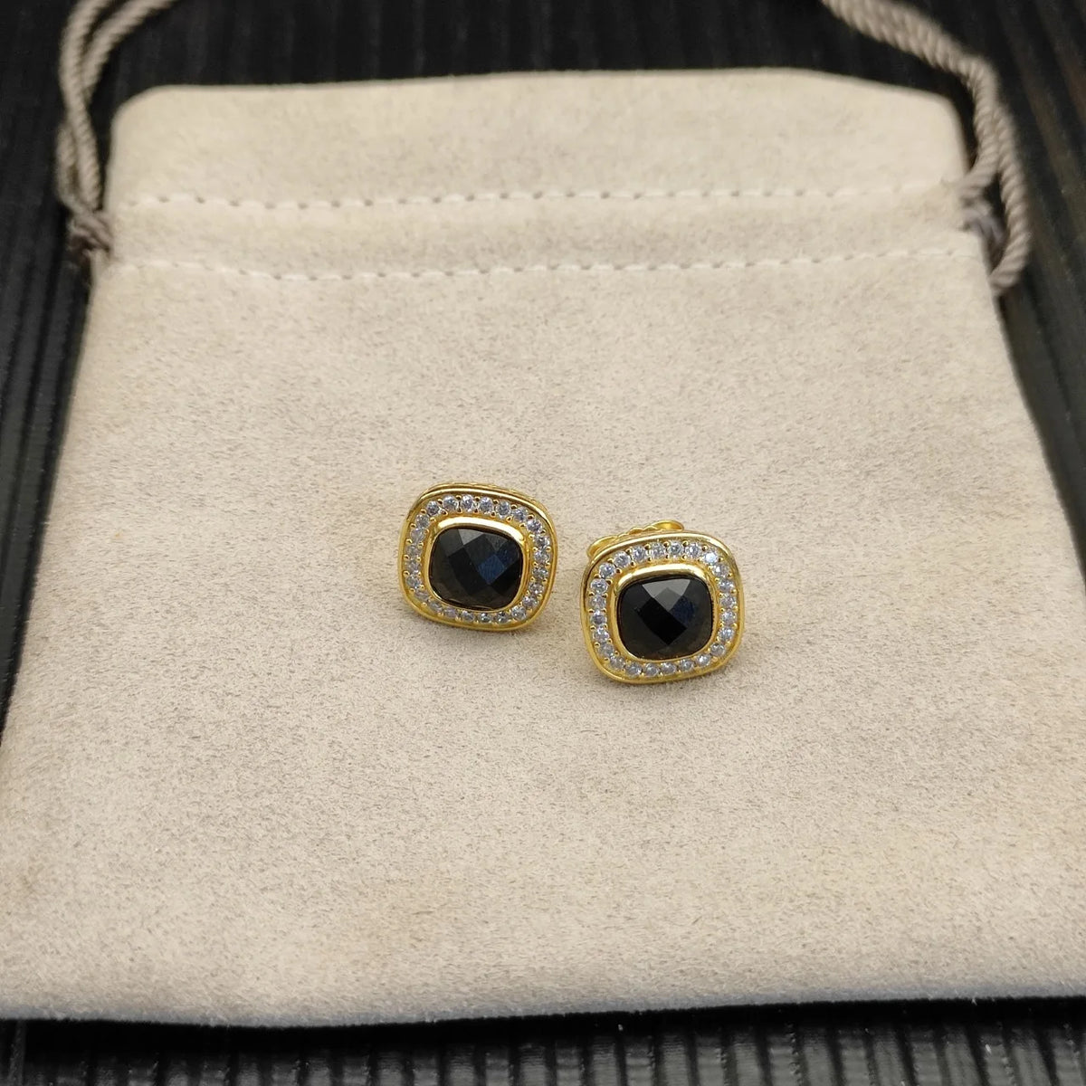 DY High-Quality Silver-Plated 7mm Square Diamond Stud Earrings. Gold-Plated 7mm Colored Gemstone Stud Earrings.Wholesale Jewelry