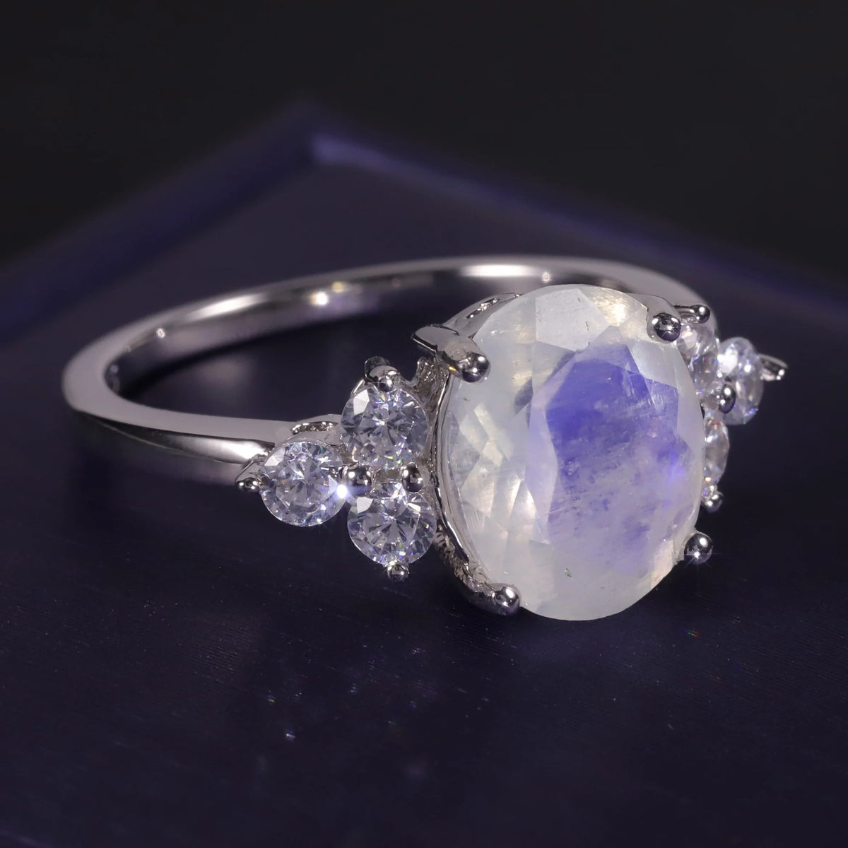 ArtistA F0066 Abiding Jewelry Faceted/Cabochon Optional Oval 8x10MM Natural Moonstone 925 Sterling Silver Women Rings