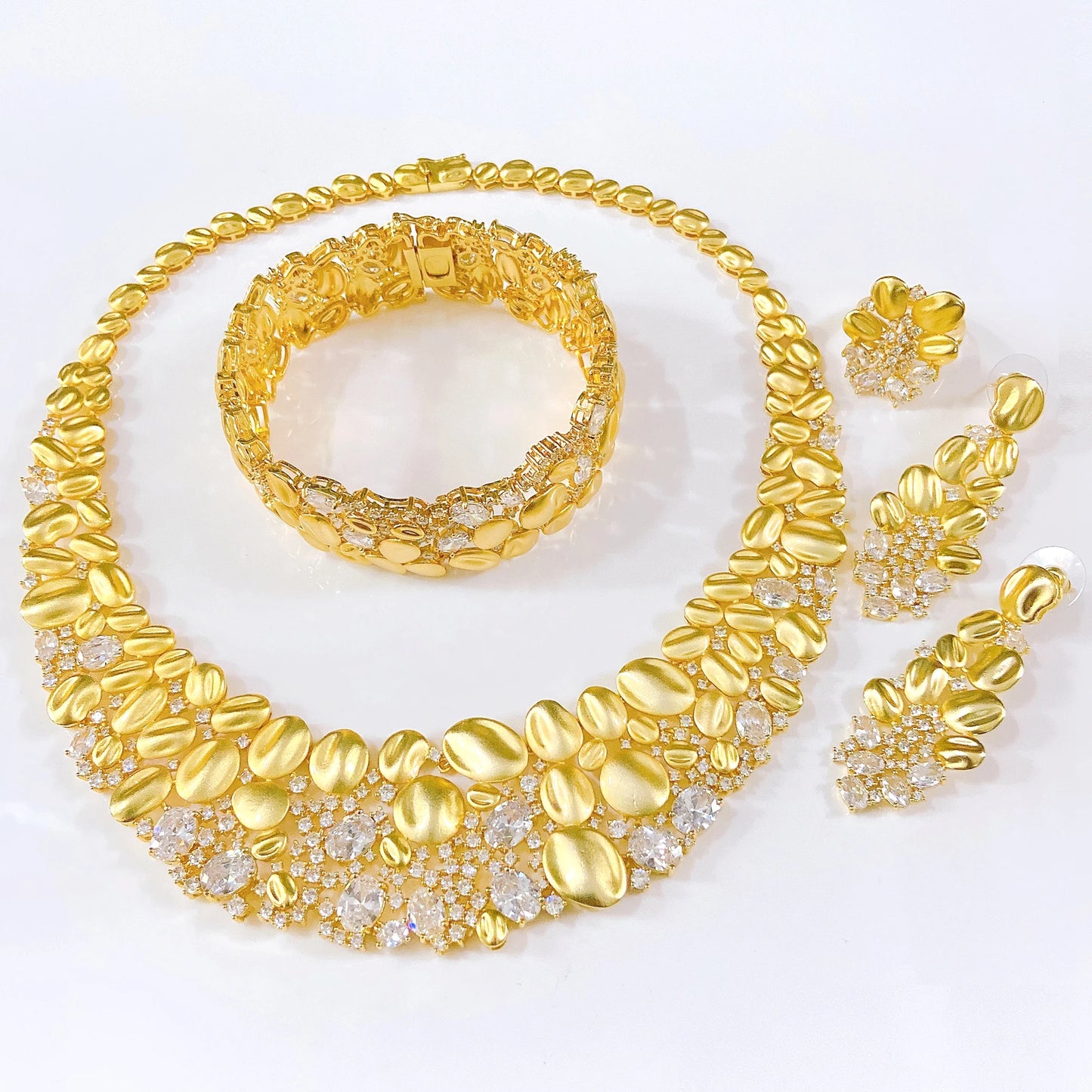 Zhuerrui Crystal Trendy Bangle Earrings Necklace Ring Women Jewelry Sets Nigerian Wedding Bridal Jewelry Sets HZ211204201