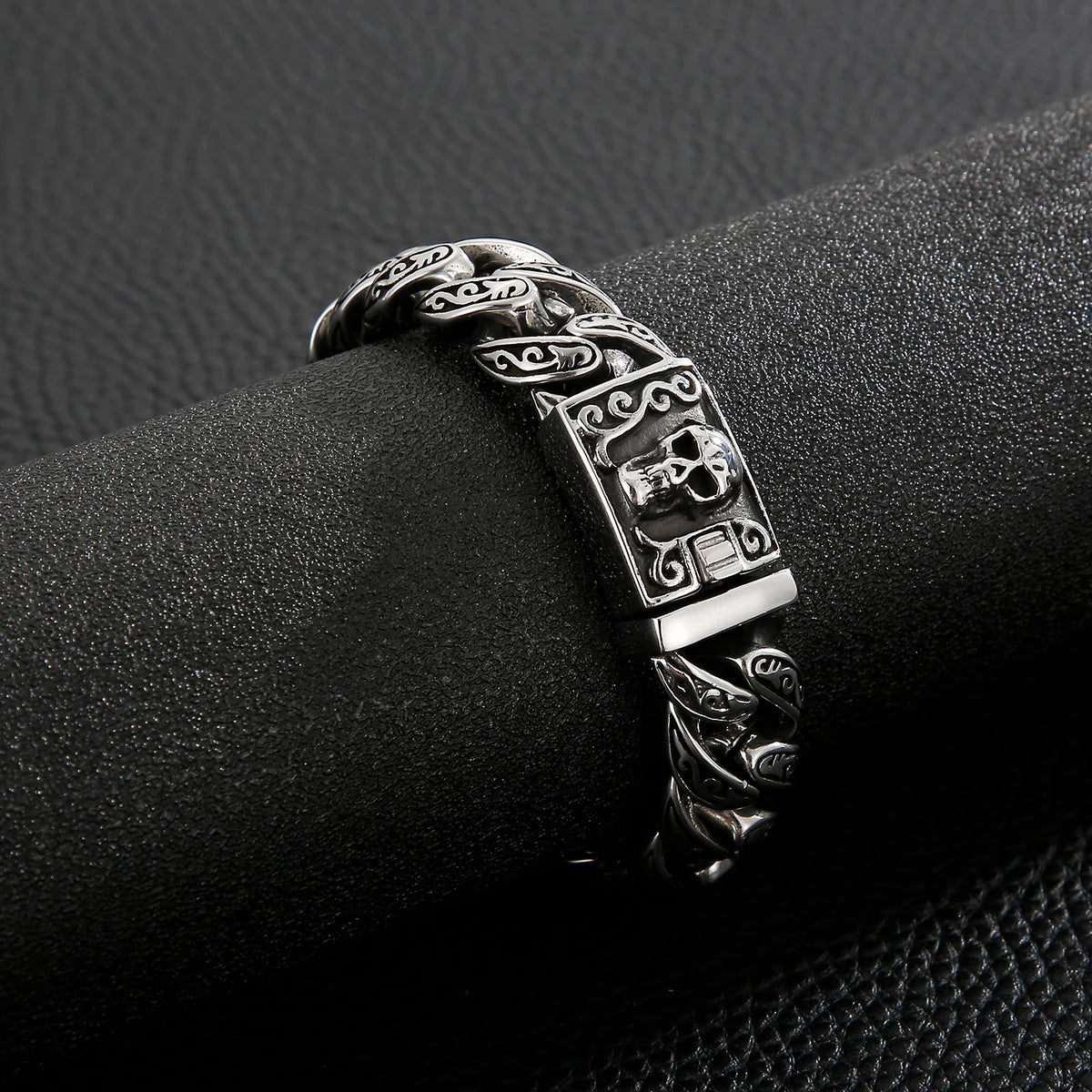 VIKING Mens Punk Totem Skull Pattern Stainless Steel Bracelet – Silver