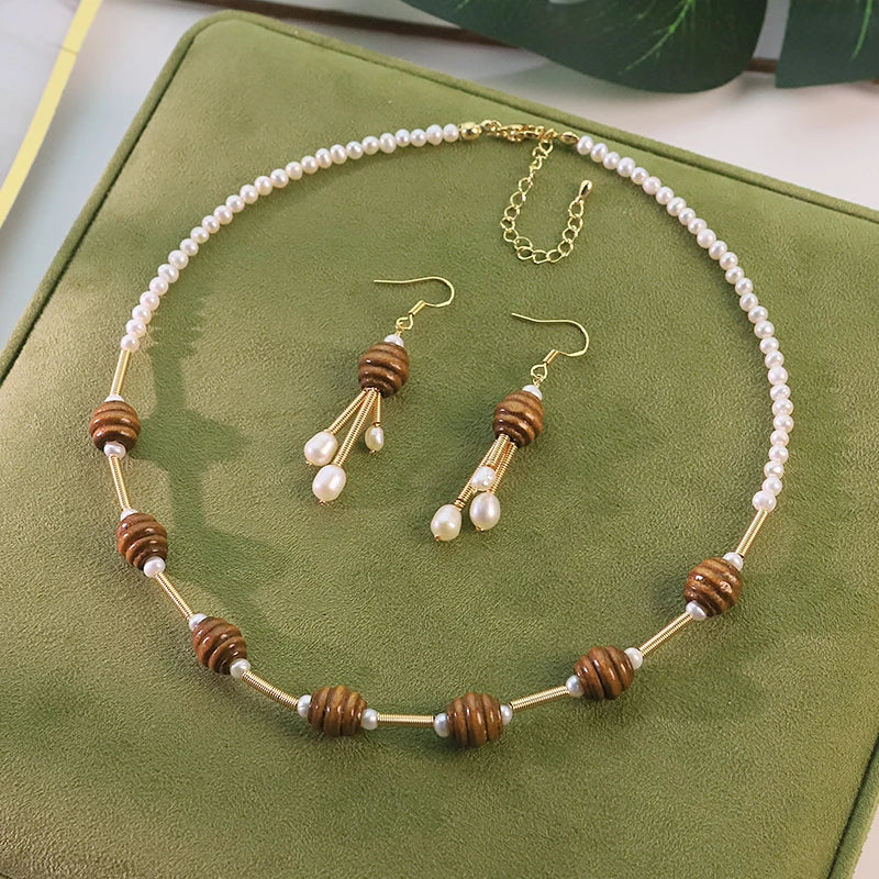 Vintage Style Natural Freshwater Pearl Wood Bead Jewelry Set for Women Daily Wear Dating Party Pearl Jewelry Set Dainty Jewelry