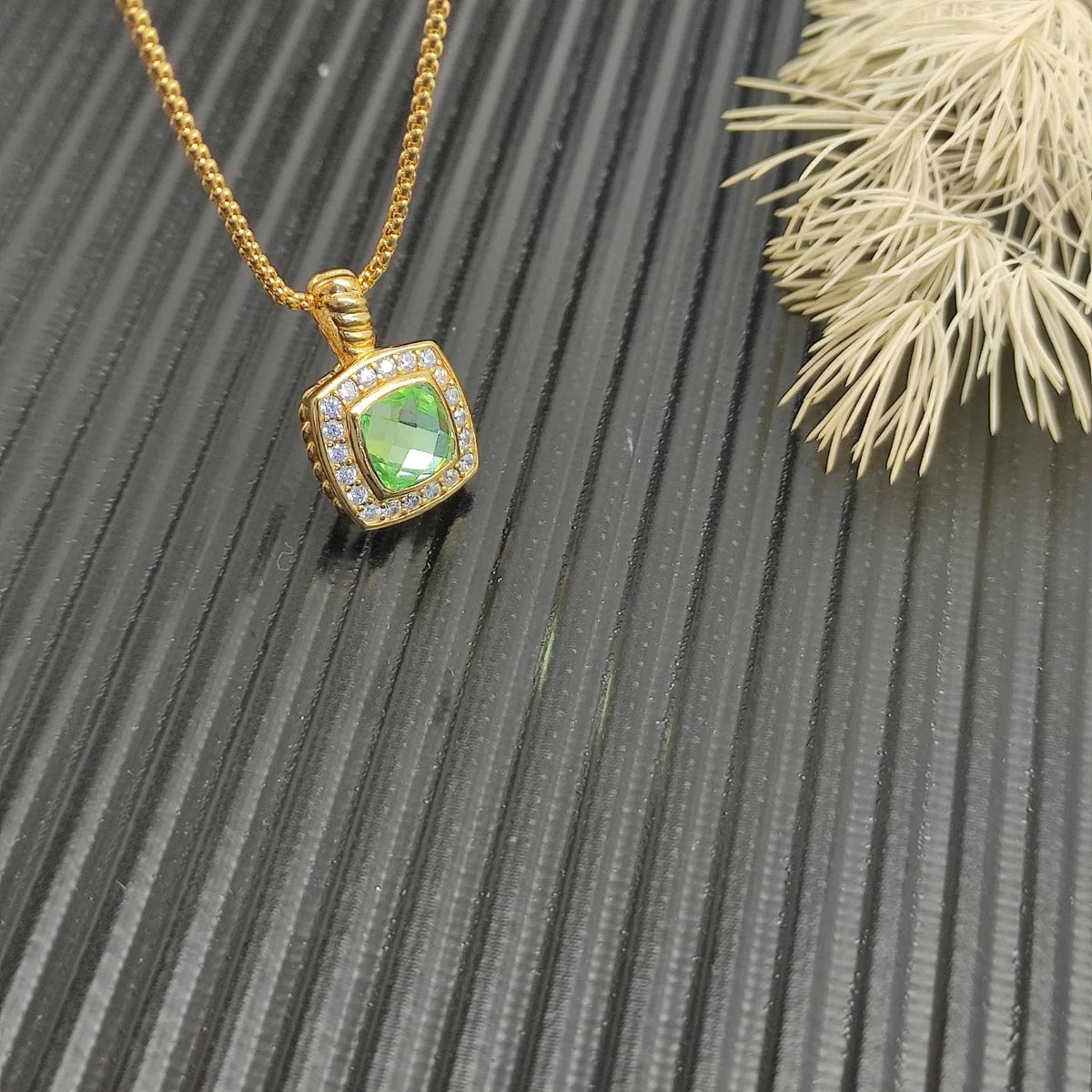 Gemfiori FASHIONISTA DY High-Quality Silver-Plated 7mm Square Diamond Necklace. Gold-Plated 7mm Colored Gemstone Necklace. Jewelry.