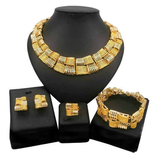 Zhuerrui Classic Designer Jewelry Four-piece Set of Africa Dubai Luxury Gold-plated Craft Ladies Exquisite Banquet JewelryHA0023