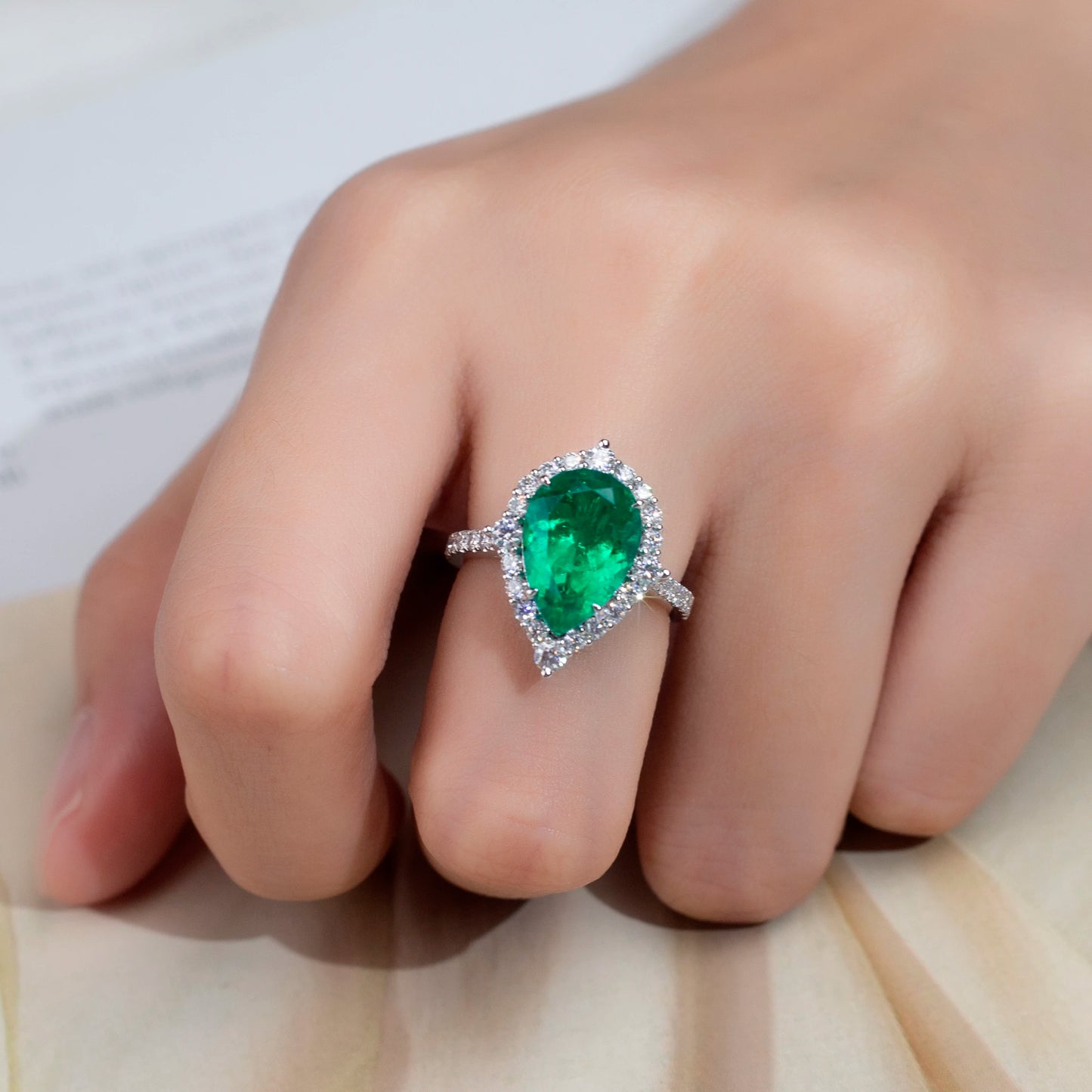 Messi Jewelry MSR-1186 18k Gold  Pear Cut Lab Grown Colombia Emerald  Engagement Ring Classic Style