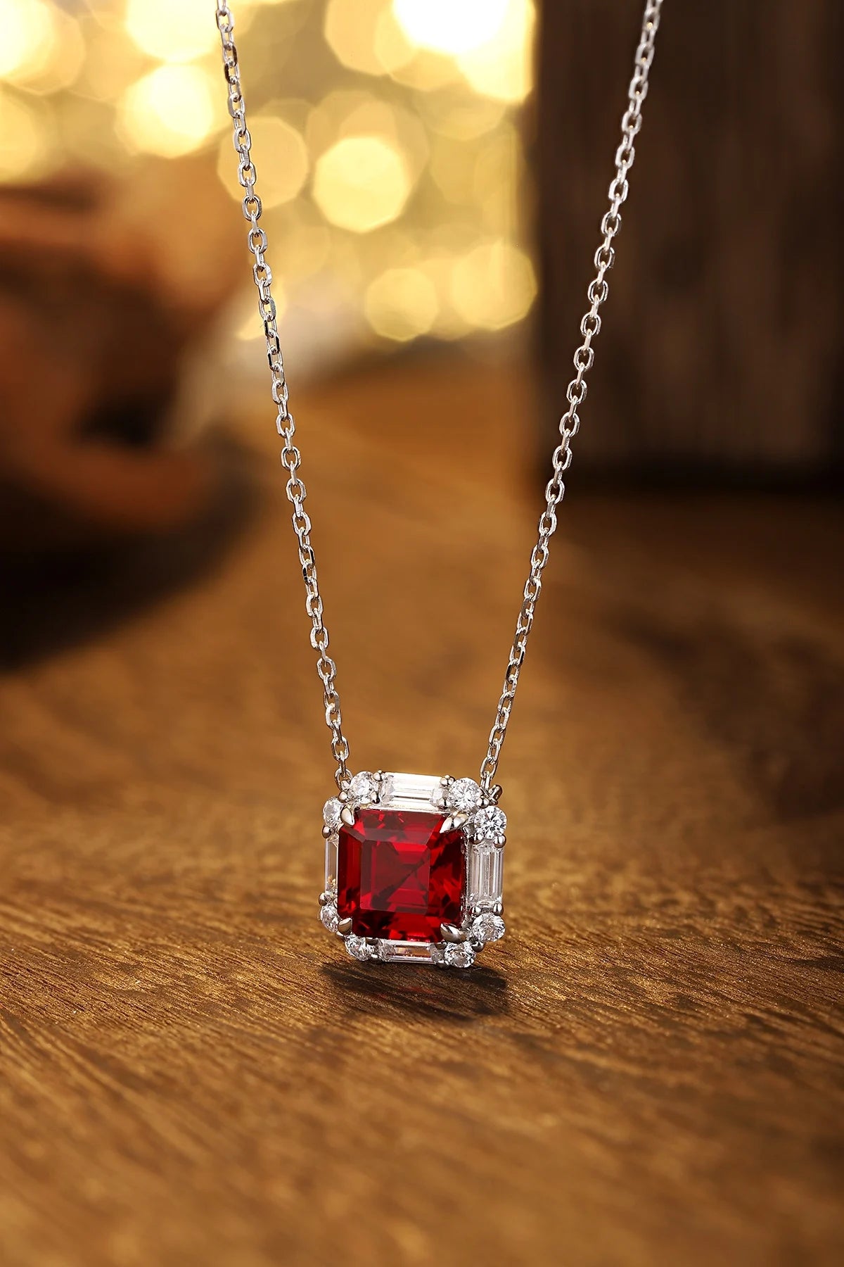 Gemfiori Anster 925 Sterling Silver High-quality Cultivated Ruby Necklace - Suitable for Parties or As a Gift
