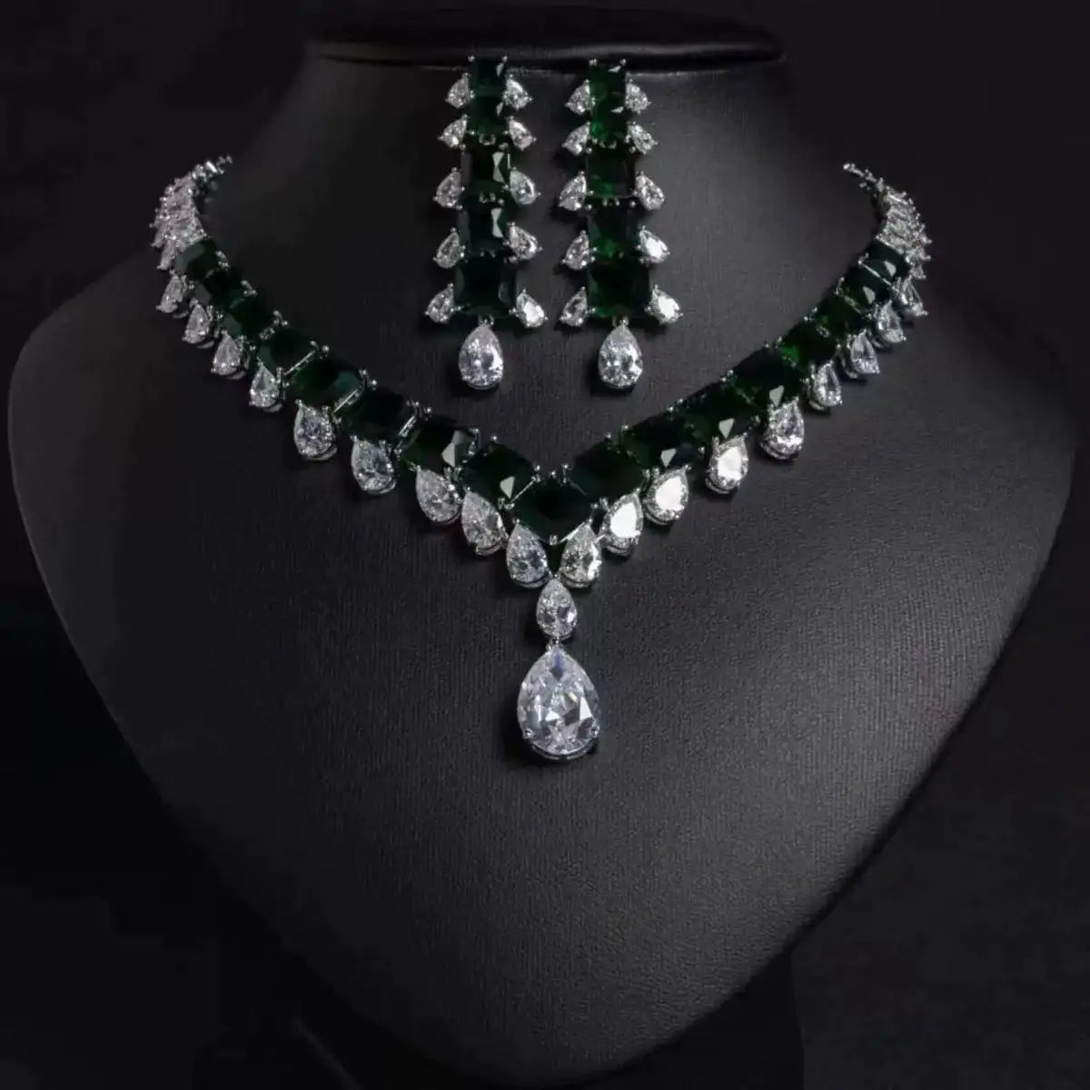 Luxury Pear-Cut Zirconia Geometric Necklace & Earrings Bridal Set — Rhodium Plated