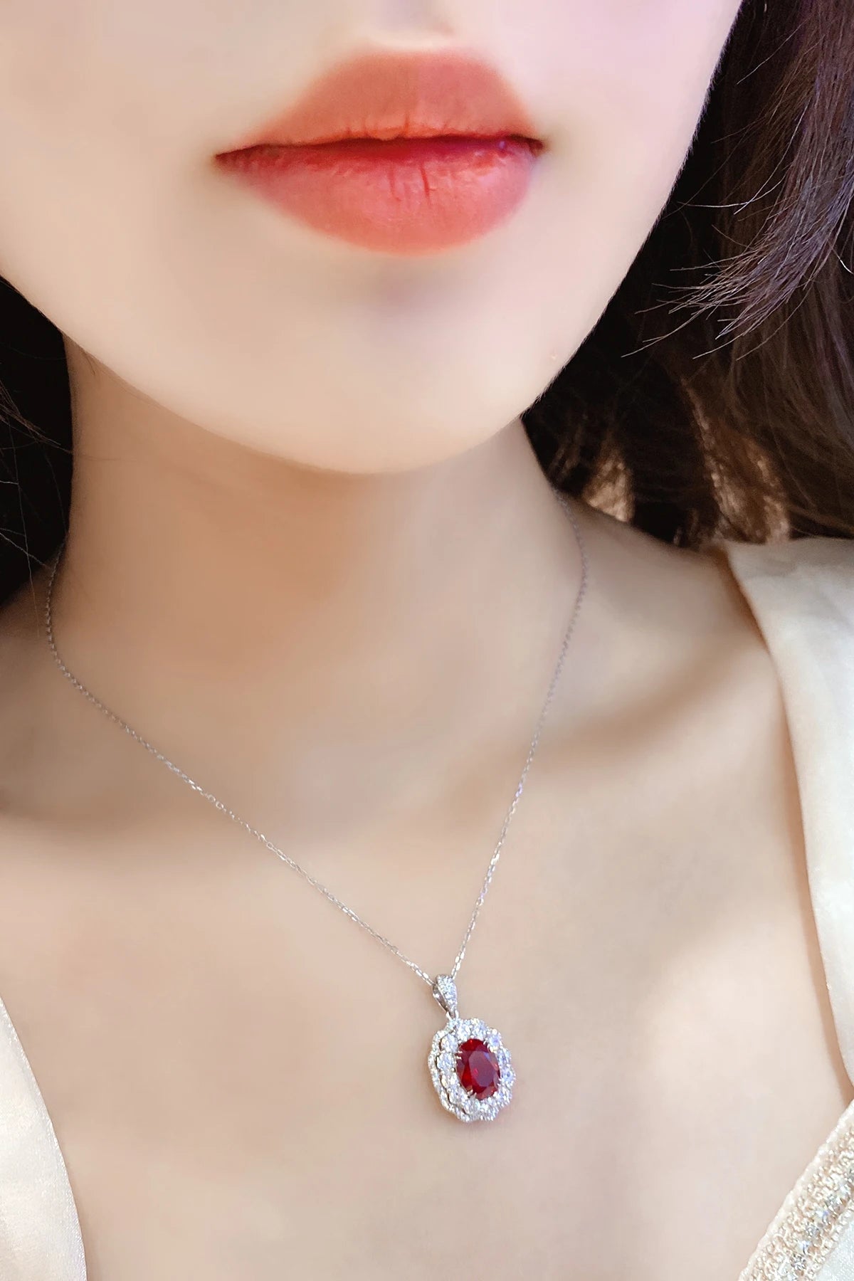 Gemfiori Factory Direct Sale Lab Grown Ruby Blue Sapphire Emerald Moissanite Gemstone Pendant Necklace 925 Sterling Silver Flower Jewelry