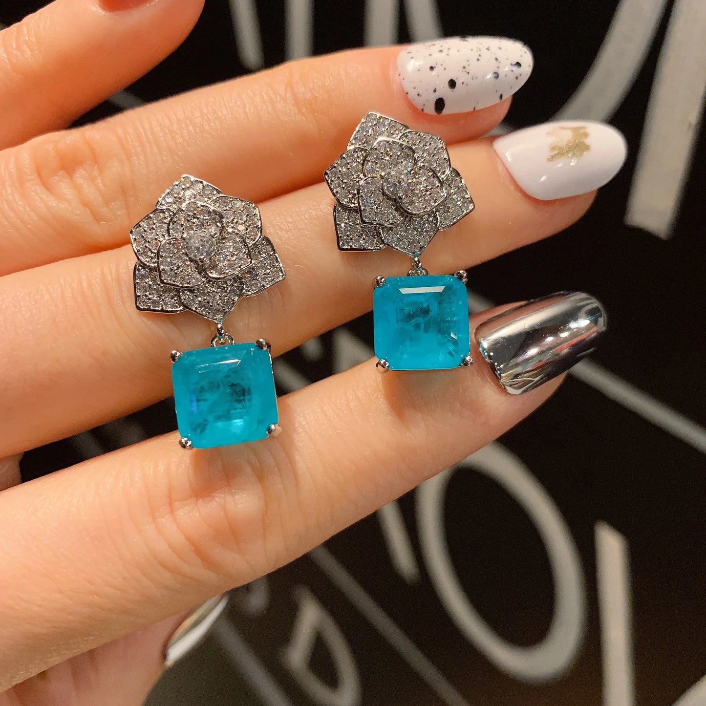 Fashion Eco-friendly Copper Romantic Events Floral Pendant Earrings Set 10*10MM Blue Zircon Flower Jewelry Set for Women