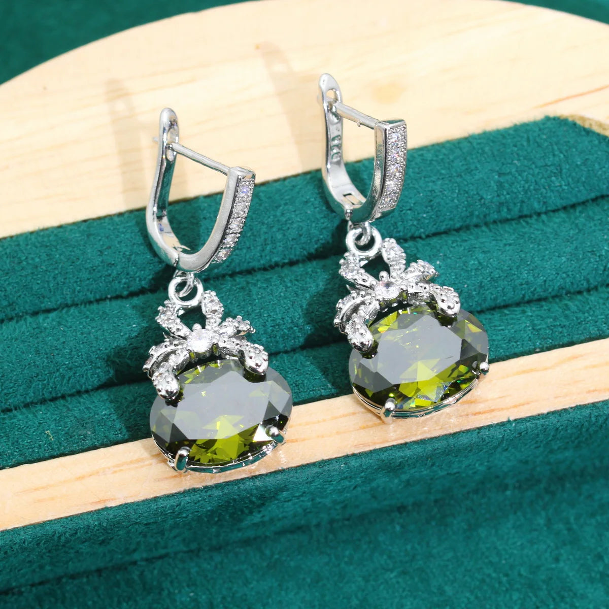 XOTICA Classic 925 Silver Bridal Jewelry Set Women's Wedding Olive Green Zircon Bracelet Earrings Necklace Pendant Ring for Anniversary