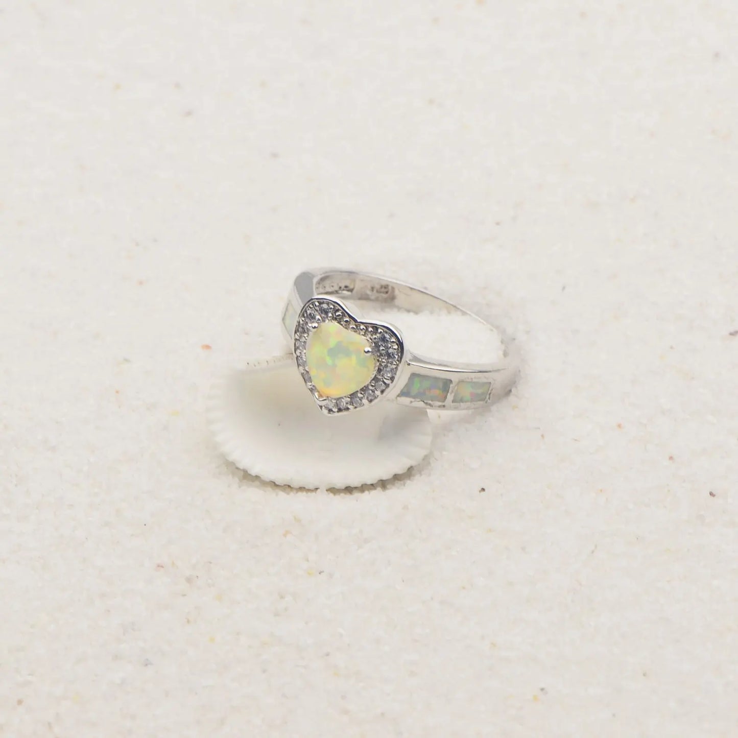 Heart Opal Twisted Ring | Iridescent Gem Inlay Band | Nature-Inspired Fashion Jewelry for Women Trendy Wear
