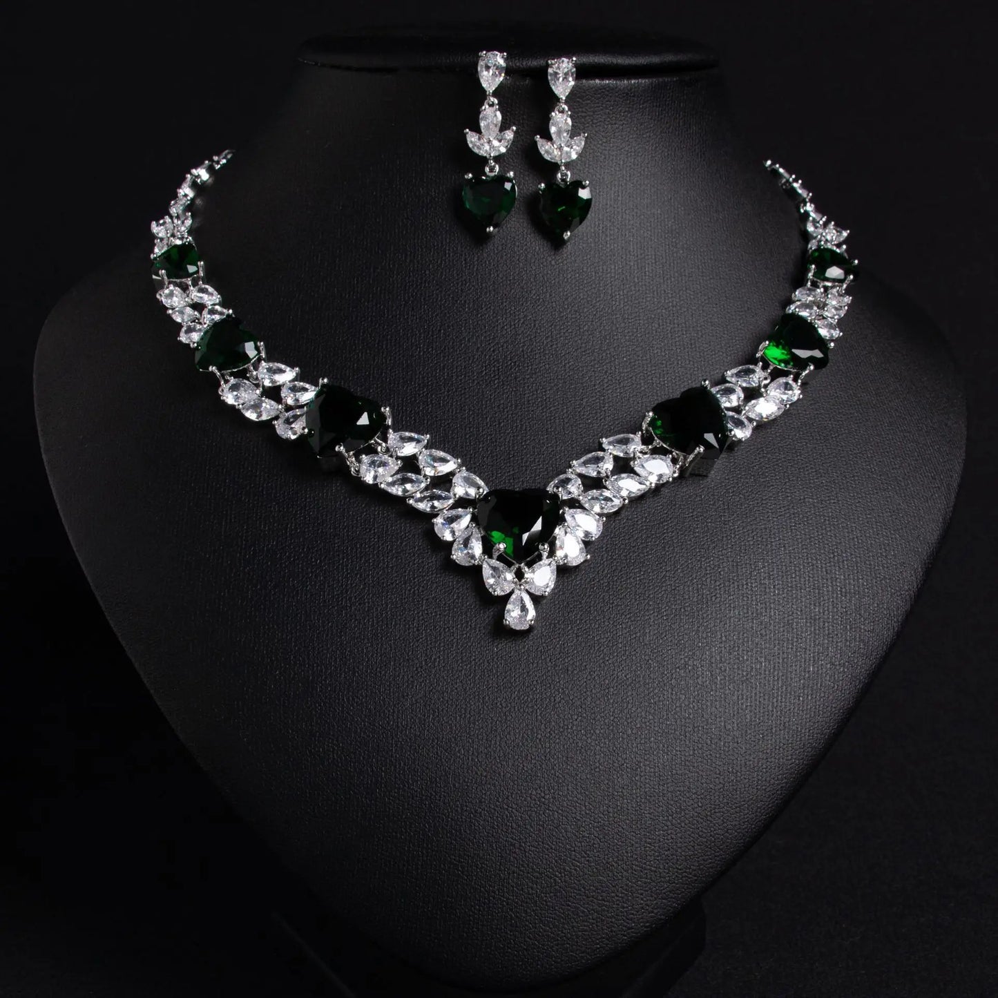 Luxury Heart-Cut Cubic Zirconia Vintage Bridal Necklace & Earrings Set — Rhodium Plated