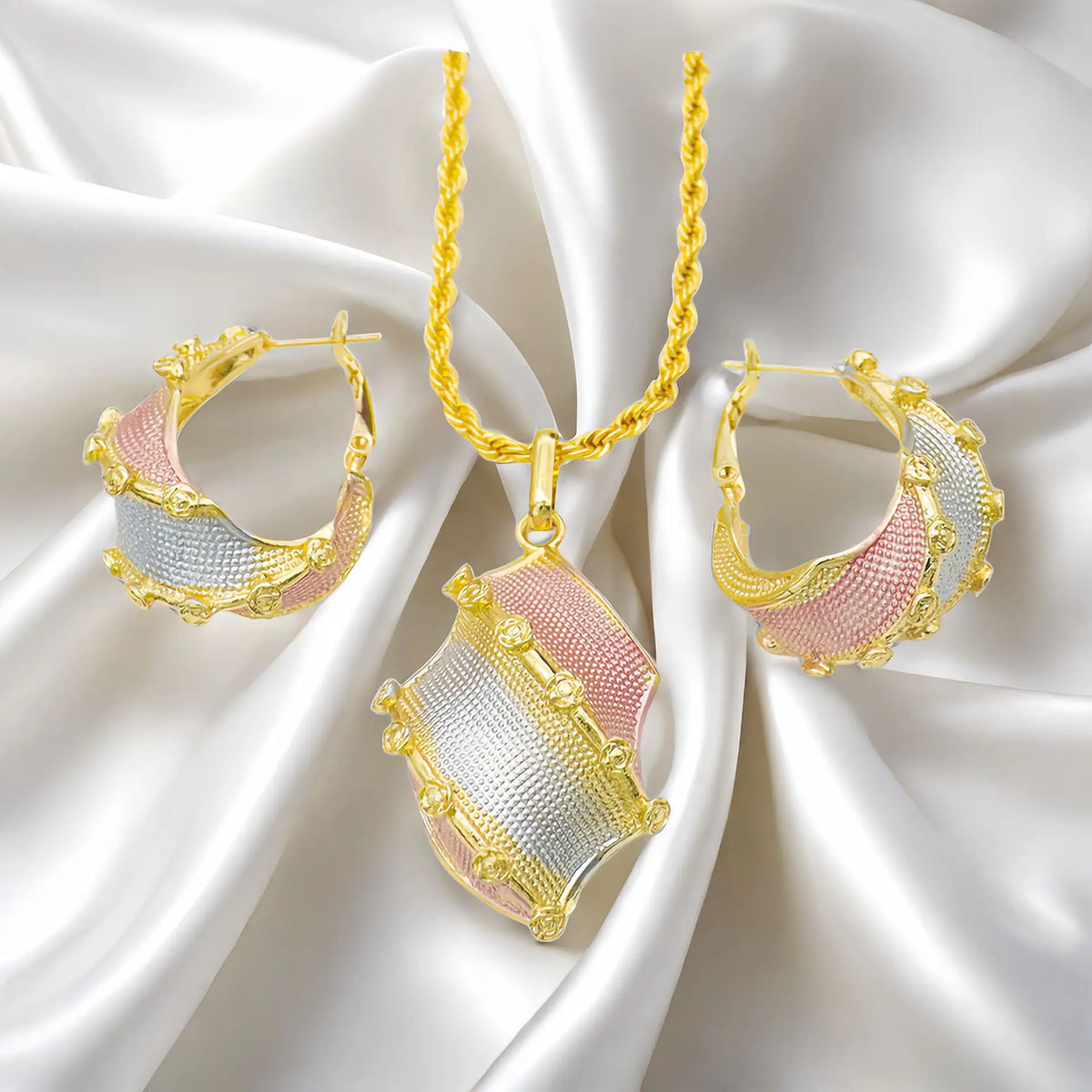 XOTICA Luxury Style Middle East Jewelry Set Golden Interlaced Lines Hollow Allah Pendant Necklace Earrings for Weddings
