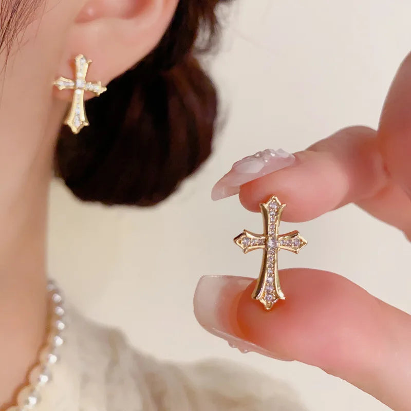 Wholesale Fashion Exquisite Cross Necklace and Earrings Set with Zircon Luxury Real Gold Plated Jewelry Set for Women