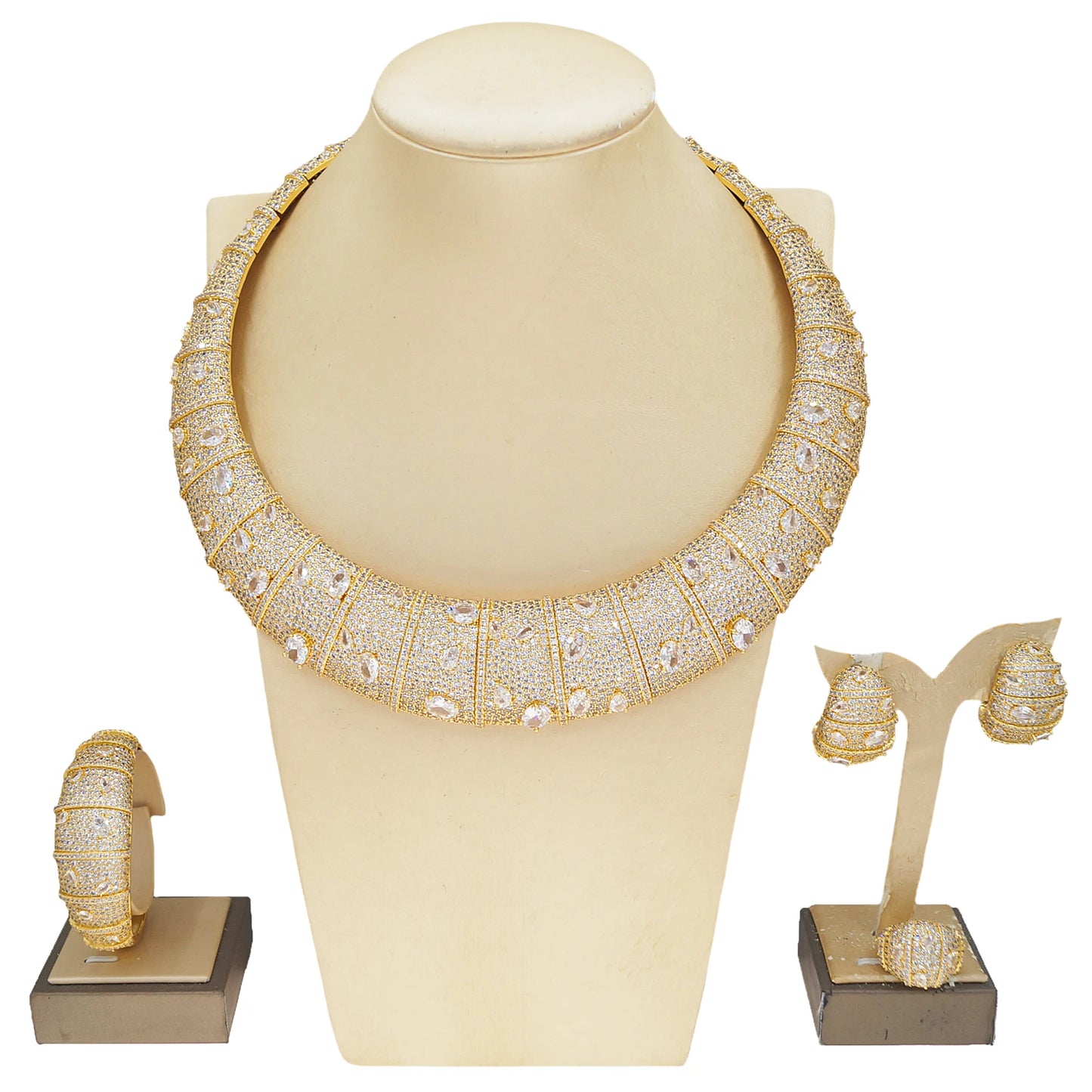 Zhuerrui New Dubai Elegant Jewelry Four-piece Set American Socialite Noble Jewelry Dating Proposal Lady Necklace RingHZ24011222