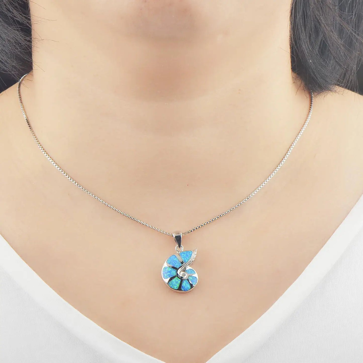 Hot Selling Christian Copper Animal Box Chain Hawaiian Conch Necklace Blue Opal Gemstone Minimalist Beach Vibe Gift Bulk Supply