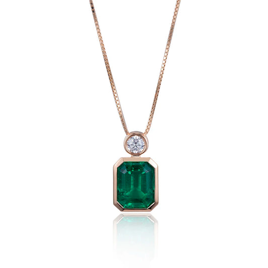 Gemfiori Messi Jewelry MSN-602 18K Gold 7x9mm Lab Grown Columbia Emerald Necklace
