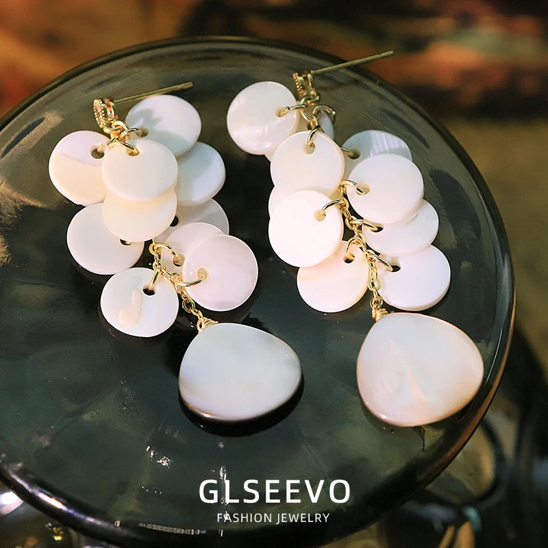 Round Natural Freshwater Shell Tassel Earrings Luxurious Vintage Handmade Earrings Beach Holiday Accessories for Women GE1753