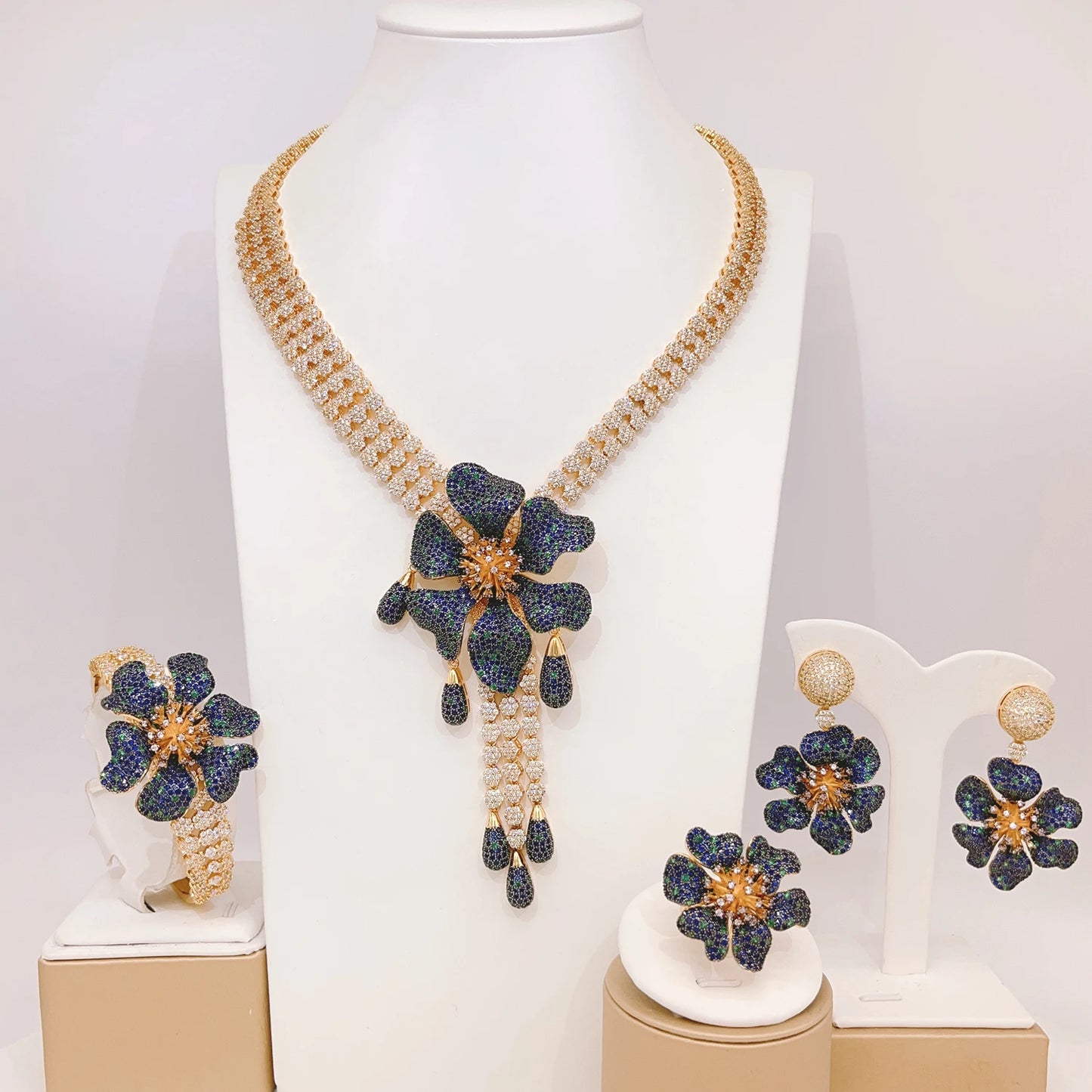 Zhuerrui Customized Bridal Gold Jewelry Set High-end Multi Color BeadsJewelry Sets Favors Women Valentine's Day Gift HZ24002228