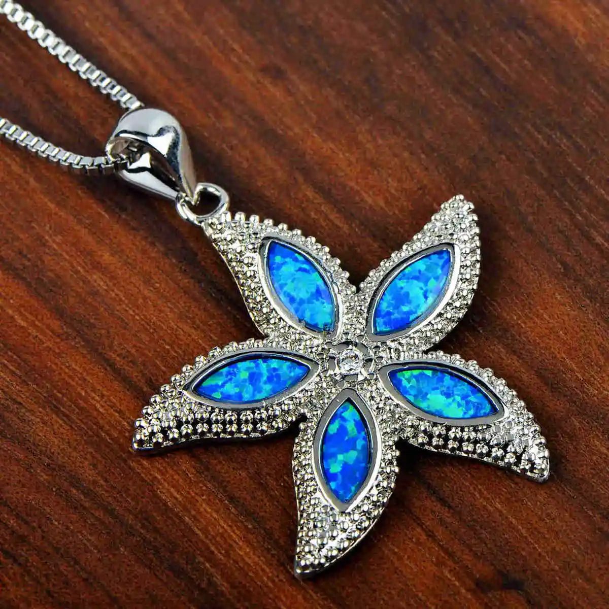 Multi Petal Star Pendant Necklace Aobao Inlaid Detail Fashion Jewelry