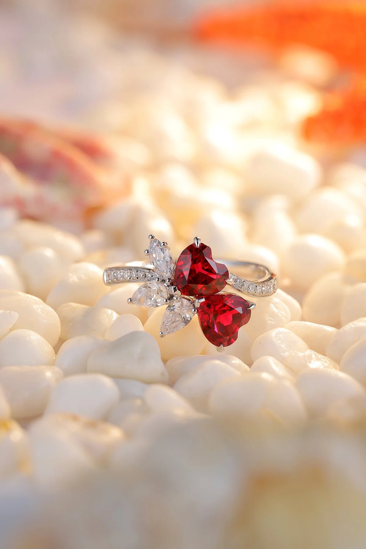 Gemfiori HOT~selling S925 Silver Cultivated Ruby Ring Main Stone :2.36CT Side Stones:1CT Total Weight:3g