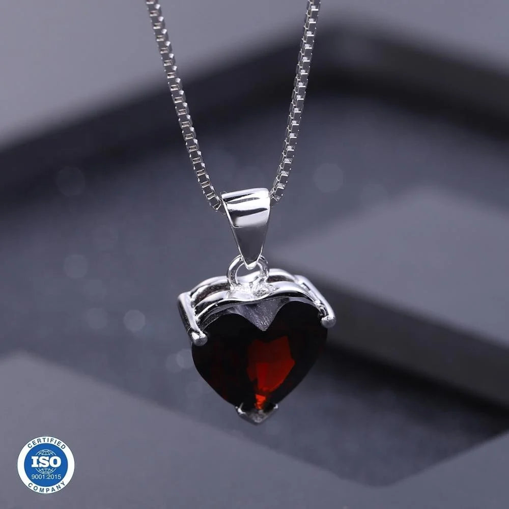 ArtistA Abiding Heart Pendant 925 Sterling Silver Jewelry Bijoux Natural Garnet Gemstone Pendants Necklace for Women Wedding