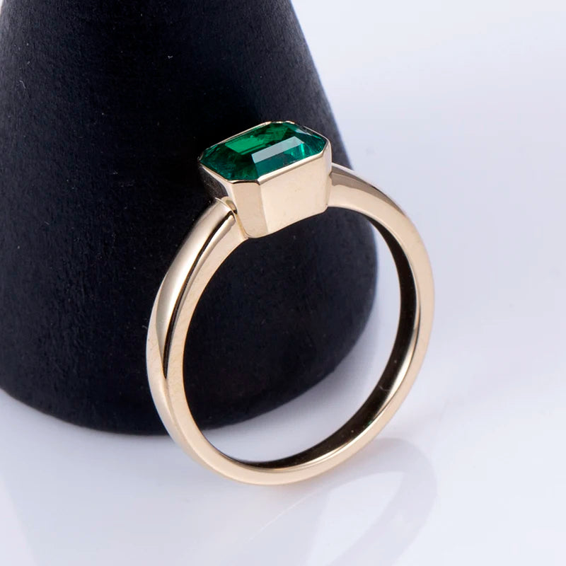 Messi Jewelry MSR-925 18k 1ct Emerald Cut  Lab Grown Emerald Women Jewelry Ring halo  Engagement Ring  Style