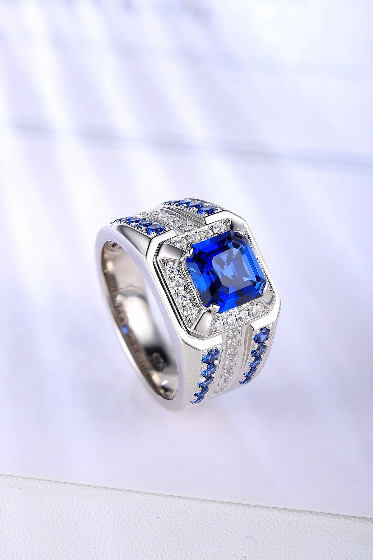 Gemfiori Jewelry Trendy High Quality S925 Silver Cultivated Sapphire Ring Unisex Engagement Ring for Wedding Party or Gift