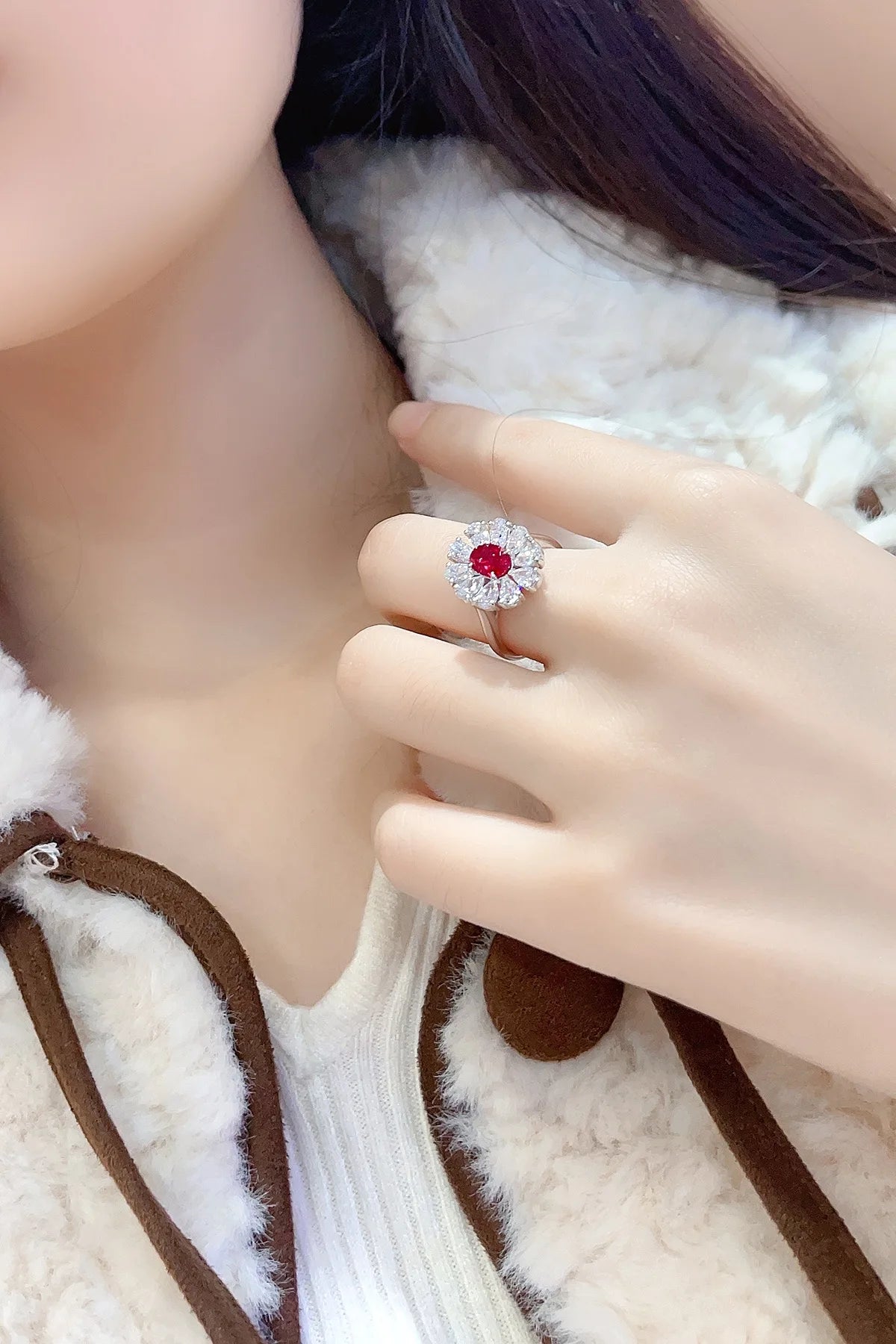 Gemfiori Jewelry Trendy High Quality S925 Silver Cultivated Ruby Ring Unisex Engagement Ring for Wedding Party or Gift