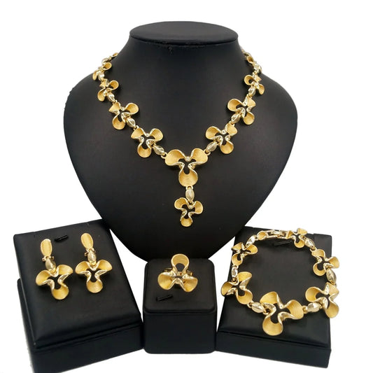 Zhuerrui Latest Design Fashion Metal Exquisite Unicorn Necklace Jewelry Set African Gold Plated Rhinestone Jewellery Sets HA0029