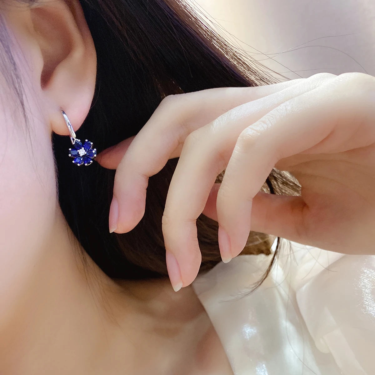 ArtistA Flower 1.93CT Pear Cut Sapphire Jewelry Lab Gemstones Ear Drop Silver Jewelry Sterling Silver Earrings
