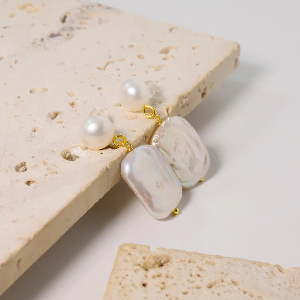 White Natural Freshwater Baroque Pearl Earrings Korean Style Women Luxury Jewelry Fashion Ladies and Girls Gift GE1514