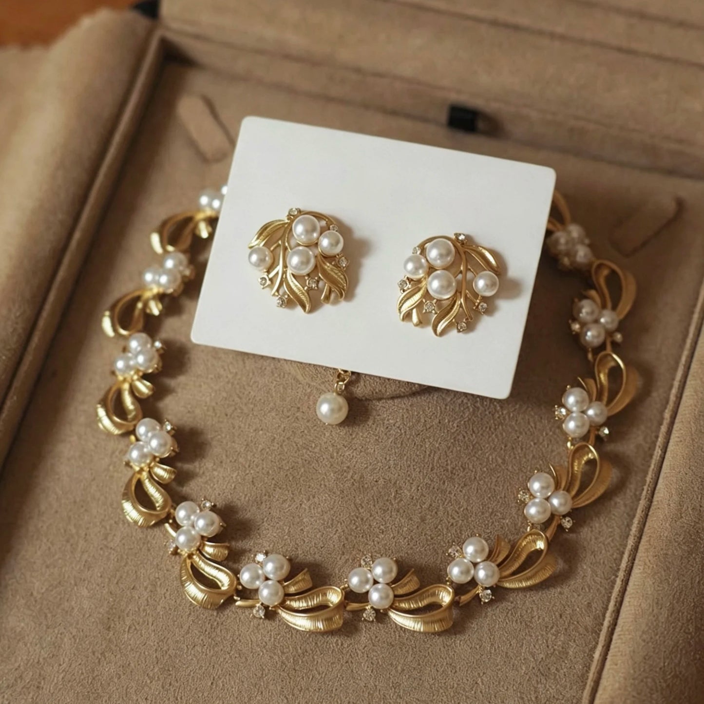 Bella Viva Elegant Curved Ribbon Necklace and Earrings Jewelry Set, 18K Gold Plated Brass, Gift for Women Party, Banquet & Daily