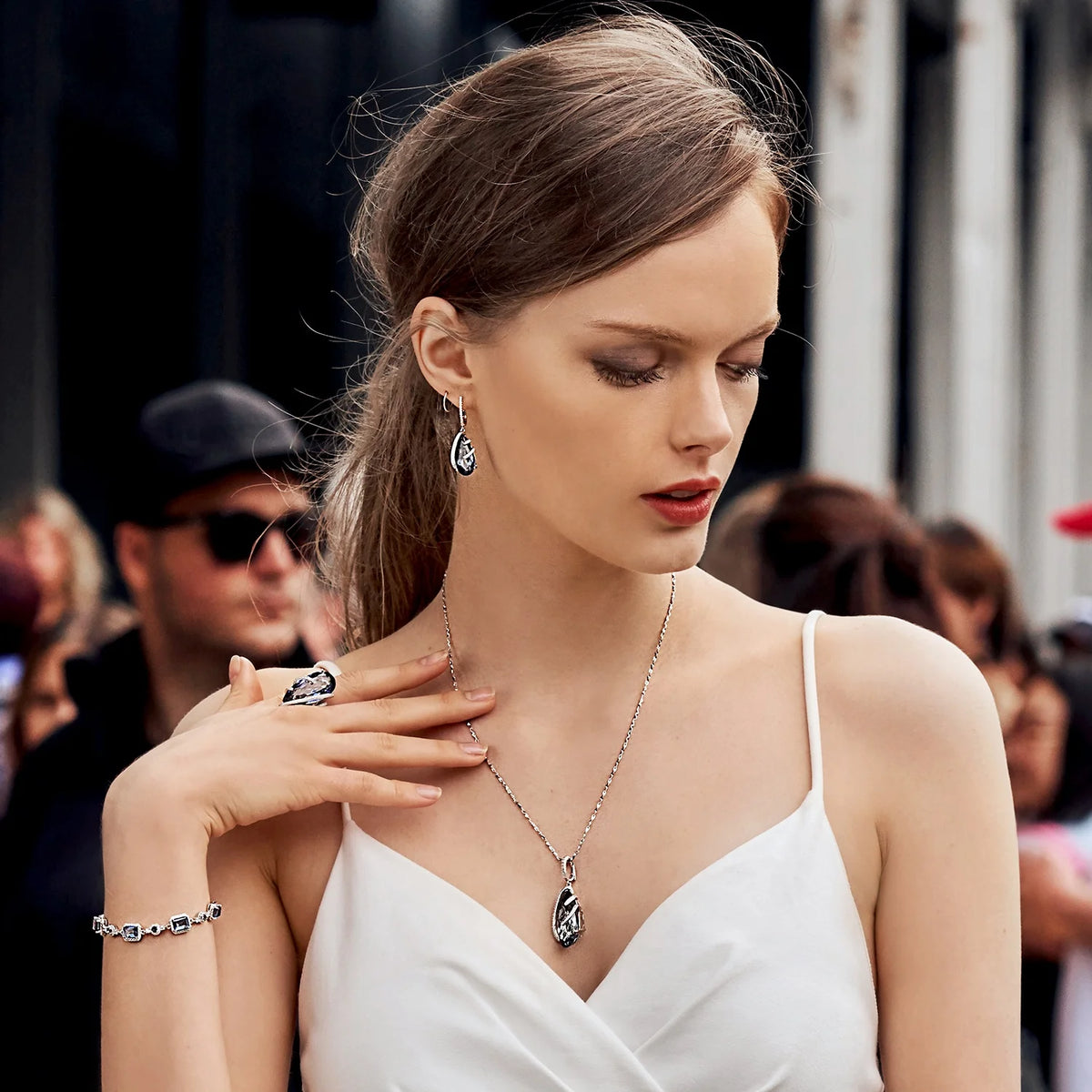 ArtistA Abiding Designer Internationally Trendy Styles Classic Big Blue Lolite Mystic Quartz Gemstone 925 Silver Ring Earring Necklace