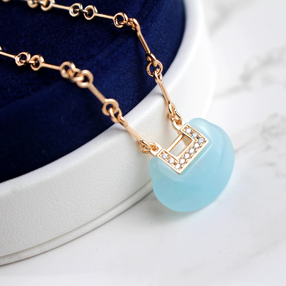 China Ruyi Lock Necklace Bracelet Women's Fashion Jewelry Retro Light Luxury Brass Material Red Agate Manufacturer Direct Sales