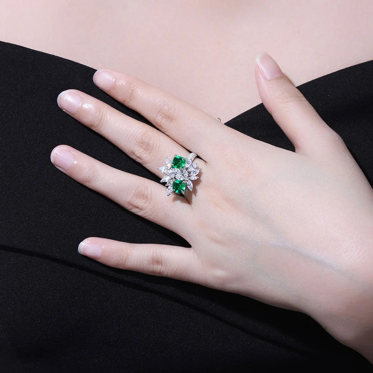 Gemfiori S925 Sterling Dainty Jewelry Gemstones Silver Rings Lab Grown Emerald Flower Ring Accessories