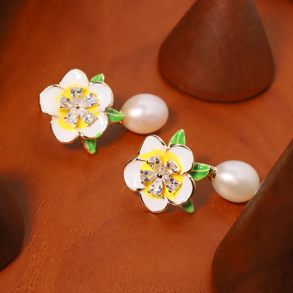 Natural Freshwater Pearl Pink Butterfly Pendant Earrings Korean Style Women Luxury Jewelry Fashion Ladies and Girls Gift GE1584