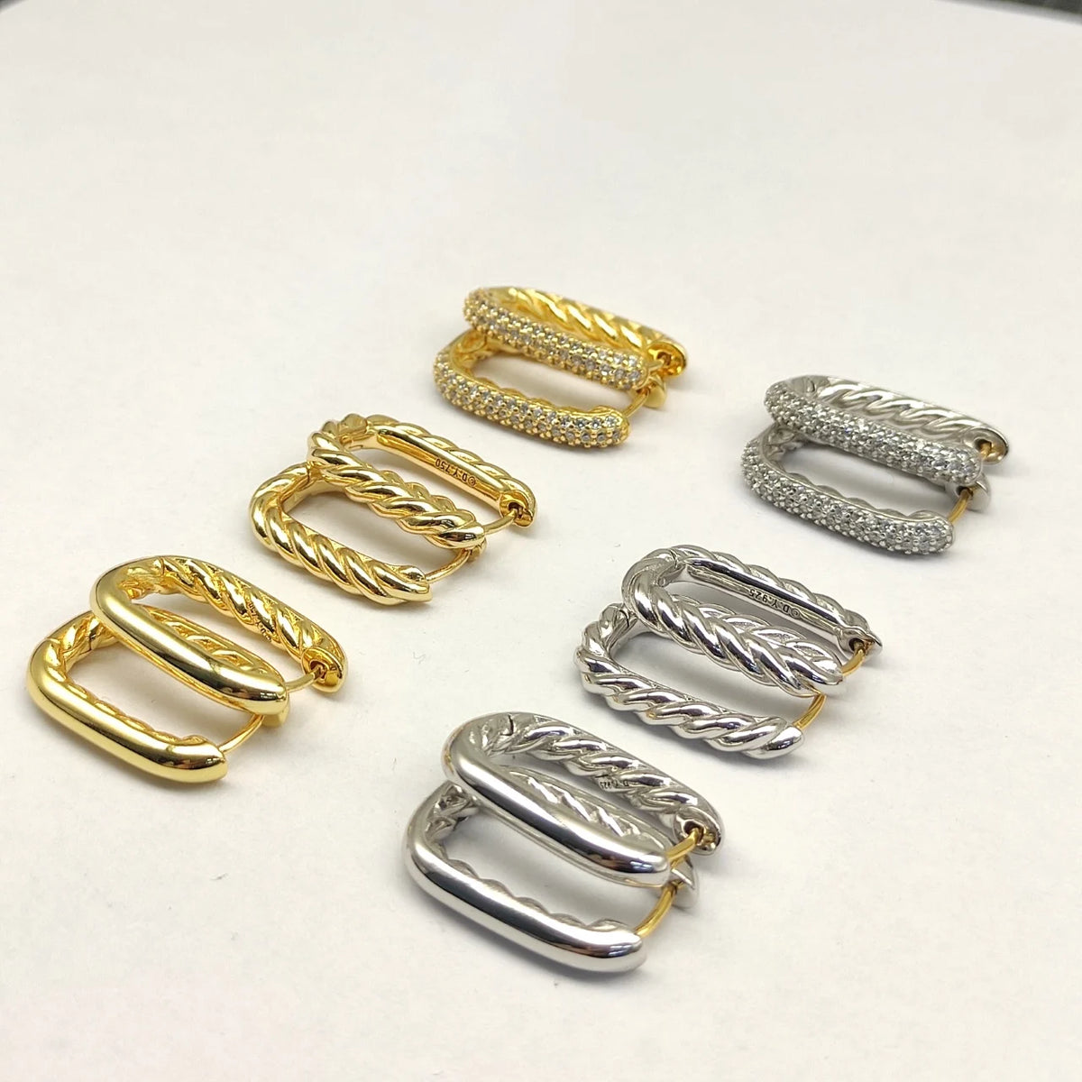 DY High-Quality Silver-Plated Earrings, 24.3*15.9mm, Diamond-Setting Earrings. Gold-Plated Earrings. Wholesale Jewelry.
