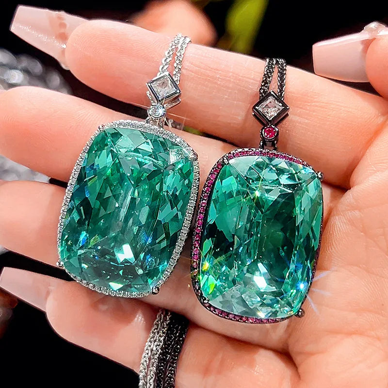 S&S Luxury High-end Emerald Pendant Inlaid with Sparkling Zircon Light Luxury Green Zircon Necklace