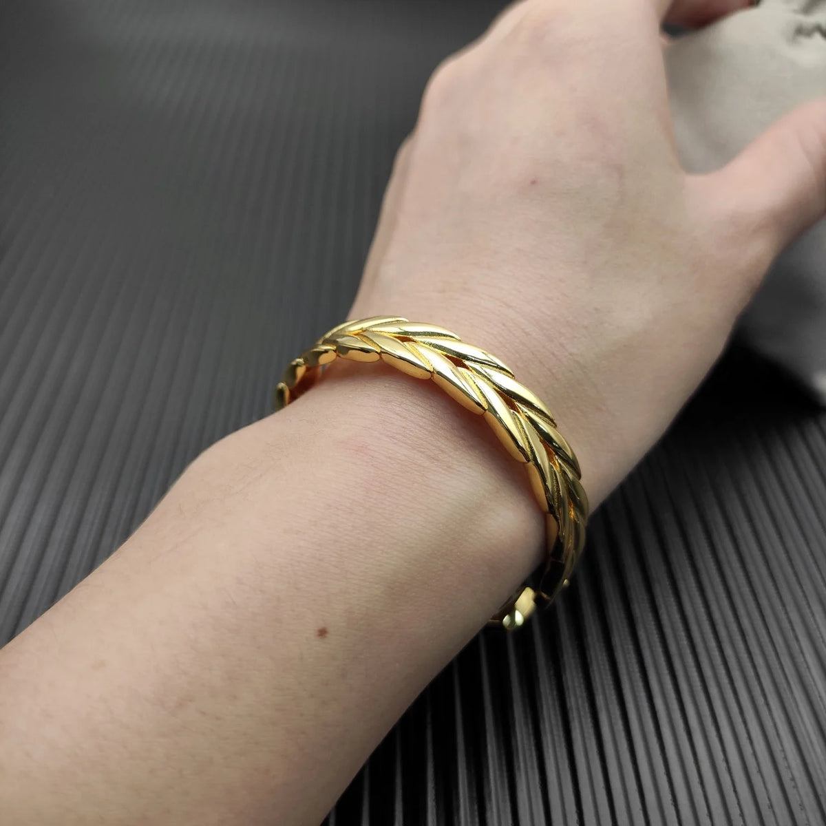 FASHIONISTA DY High-Quality 9mm Gold-Plated Wheat Ear Hand Bracelet, Unisex Silver-Plated Bracelet for Men and Women, Jewelry