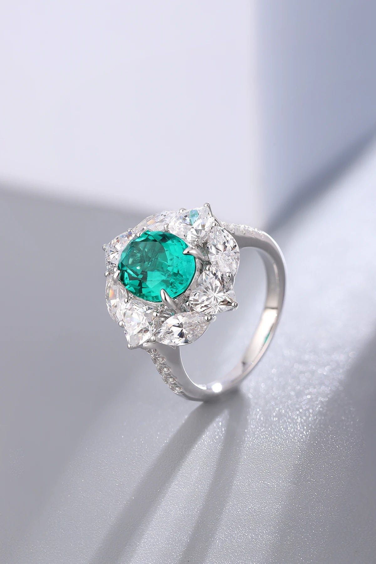 Gemfiori 925 Sterling Silver Ring Green Lab Colombian Emerald Oval Cut Stone Created Gemstone Rings for Woman Jewelry Making