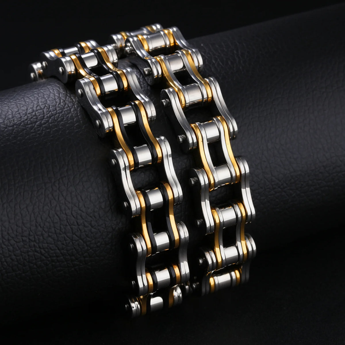 REBEL Vintage Stainless Steel Men's Bracelet Black Red Car Chain for Anniversary