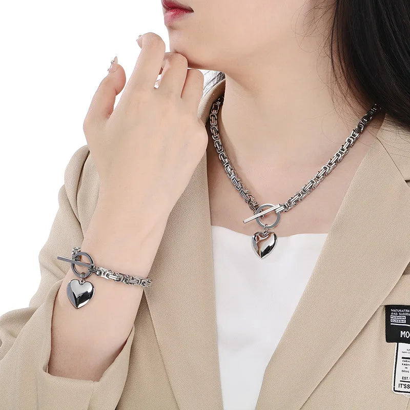 Kalen European and American Fashion Chain OT Buckle Chain Necklace Stainless Steel Smooth Heart Pendant Coarse Chain Set