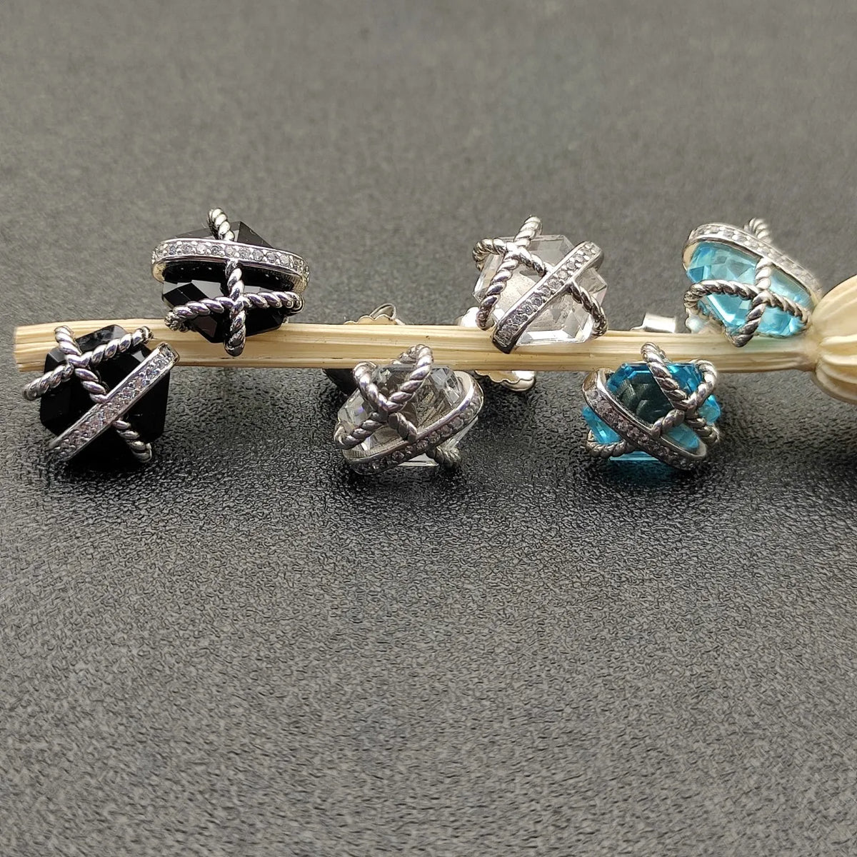 DY High-Quality Silver-Plated Hexagonal Diamond Stud Earrings. Gold-Plated Colored Gemstone Stud Earrings. Wholesale Jewelry.