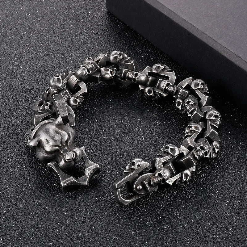 VIKING Mens Skull Pattern Link Bracelet with Bulldog Clasp – Oxidised Black