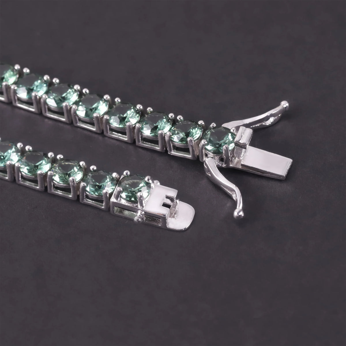 Gemfiori 5MM 7.5IN 11.2g 925 Sterling Silver Women Classic Rhodium Plated Lab Grwon Green Spinel Tennis Bracelet for Daily Wear