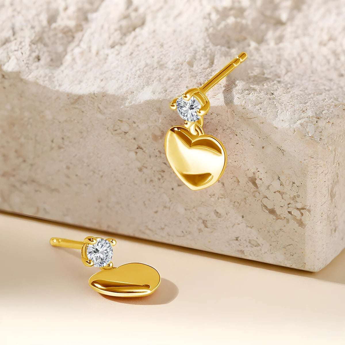 Gioiellieri Fine Jewelry Manufacturer Woman Engagement 5mm 0.5ct Moissanite Hollow 14K Gold Earrings Simple Heart Cut Earrings