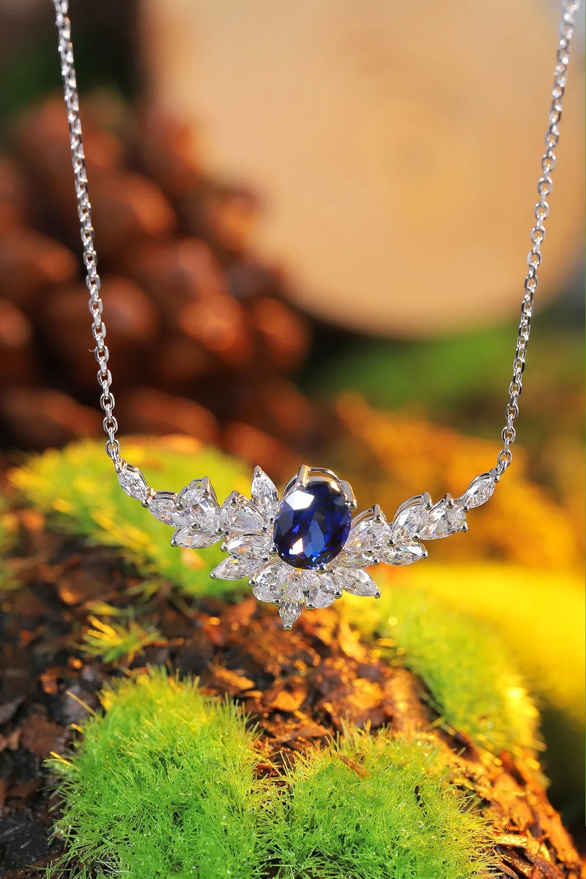 Gemfiori Anster 925 Sterling Silver High-quality Cultivation Lab Grown Sapphire Necklace - Suitable for Parties or As a Gift