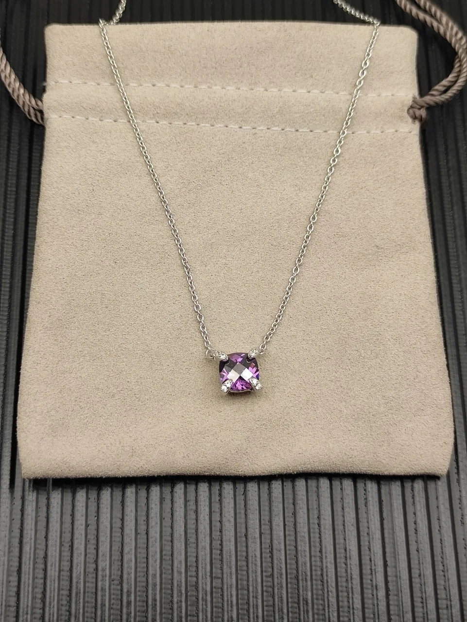 DY High-Quality Silver-Plated 8mm Four-Prong Diamond Necklace. Gold-Plated 8mm Colored Gemstone Necklace. Wholesale Jewelry.