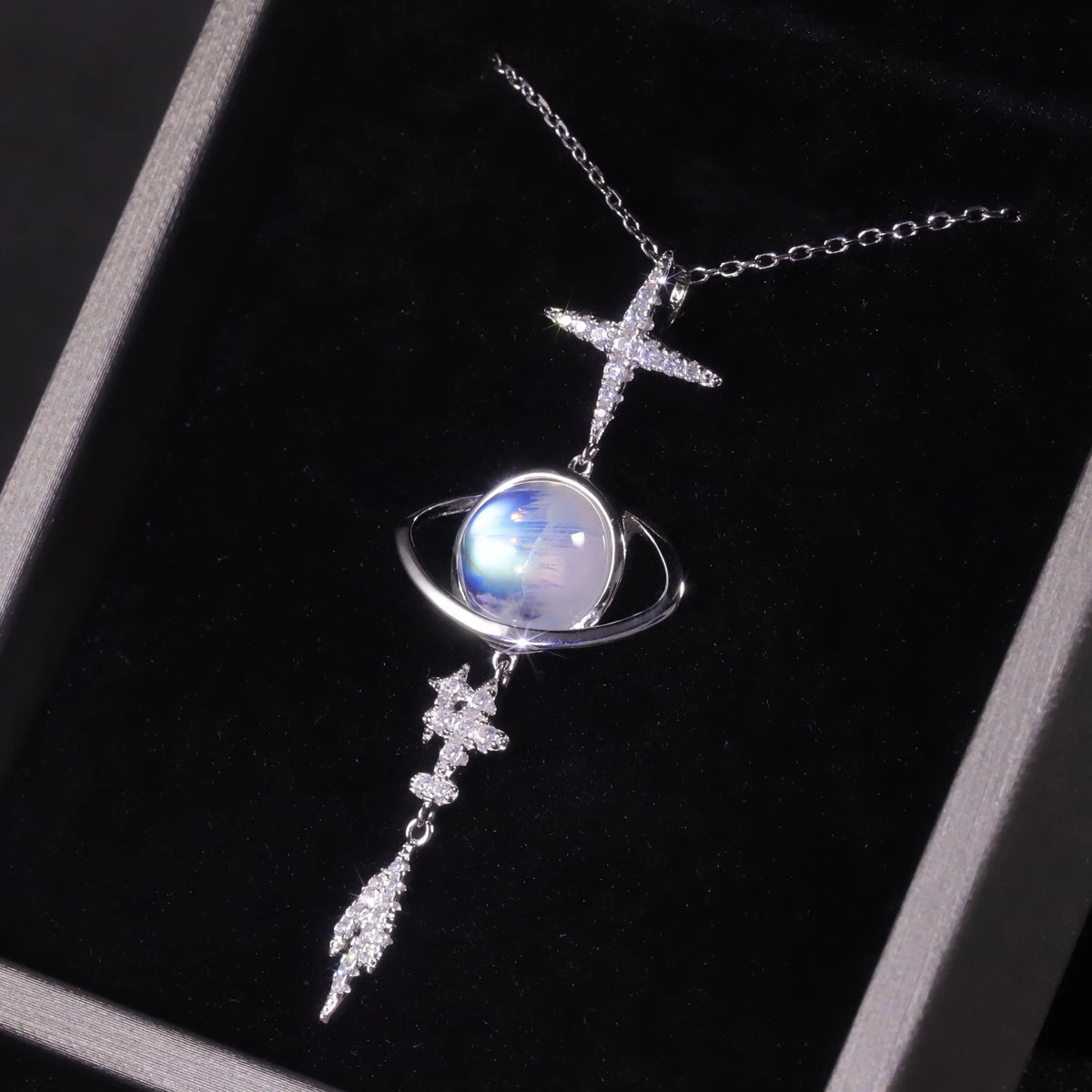 ArtistA C8155 Abiding Beautiful Design Glowing Milky Blue Moonstone Planet Zircon Star 925 Silver Dangle Pendant Necklace